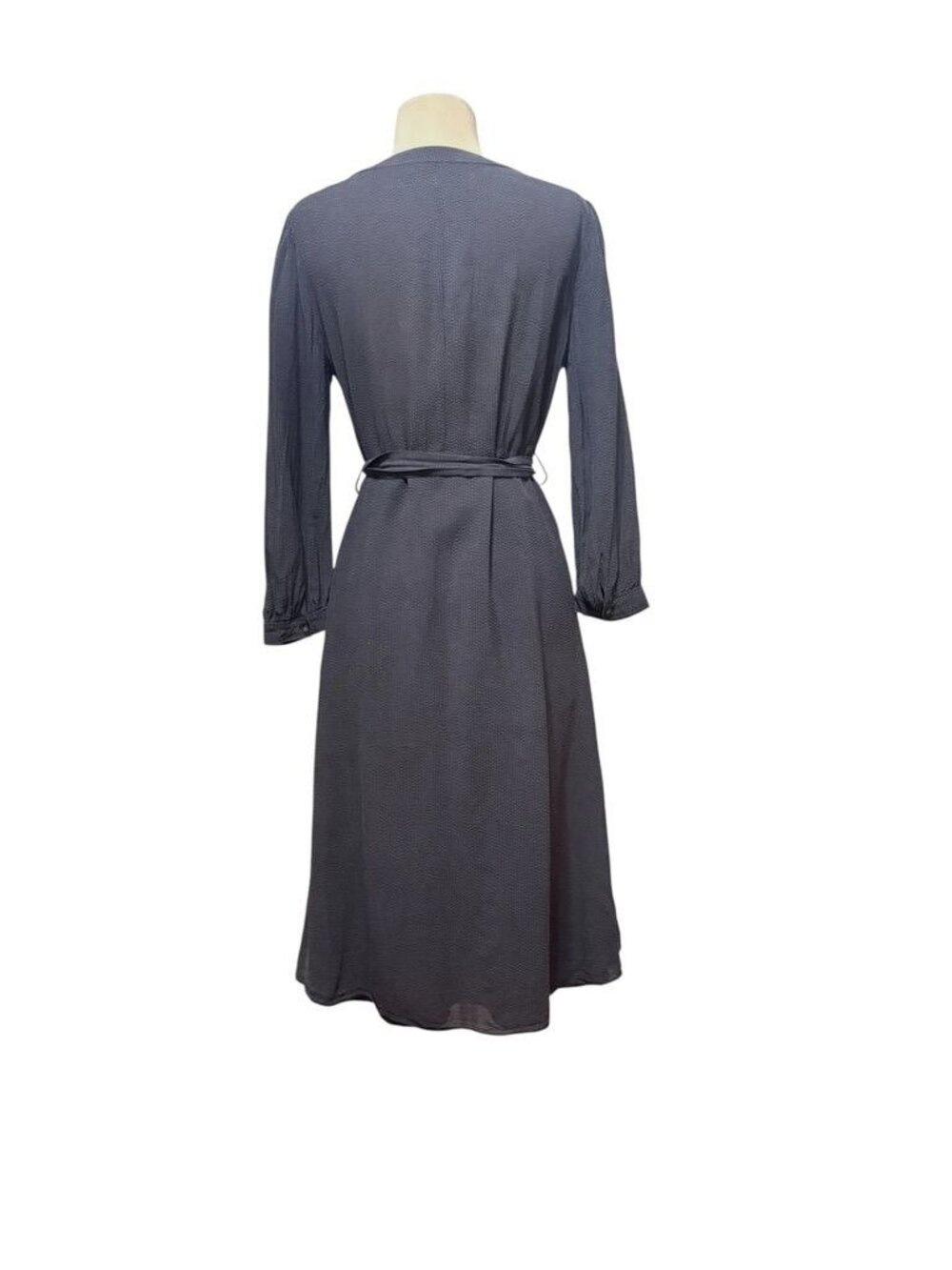 Everlane Textured Midi Shirt Dress 6 Washed Black 3/4 Sleeve Button Up V Neck - Picture 4 of 6